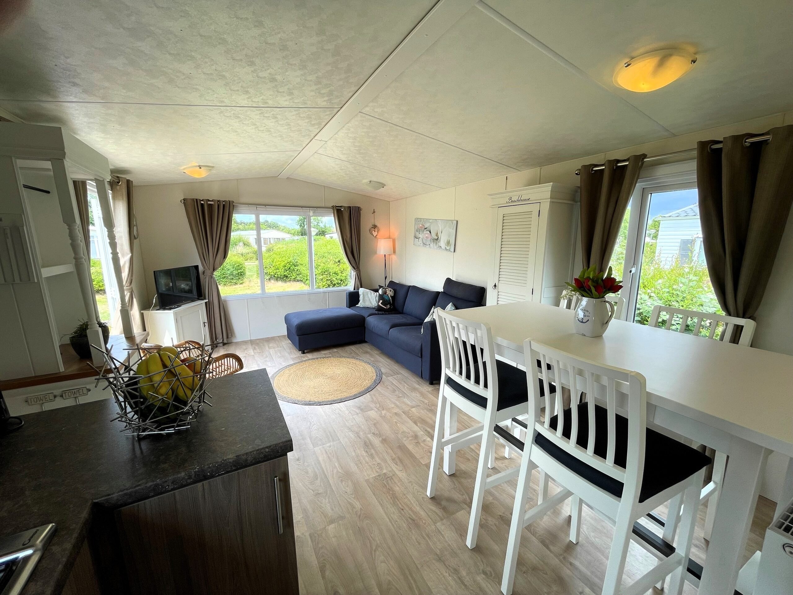 Woonkamer met eethoek